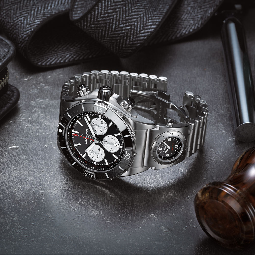 02 breitling super chronomat b01 44 with utc module ref. ab0136251b1a2 IG 1000x1000