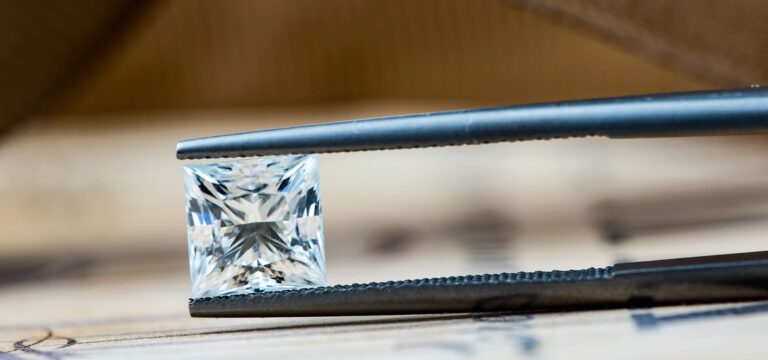 Mahlberg princess cut header