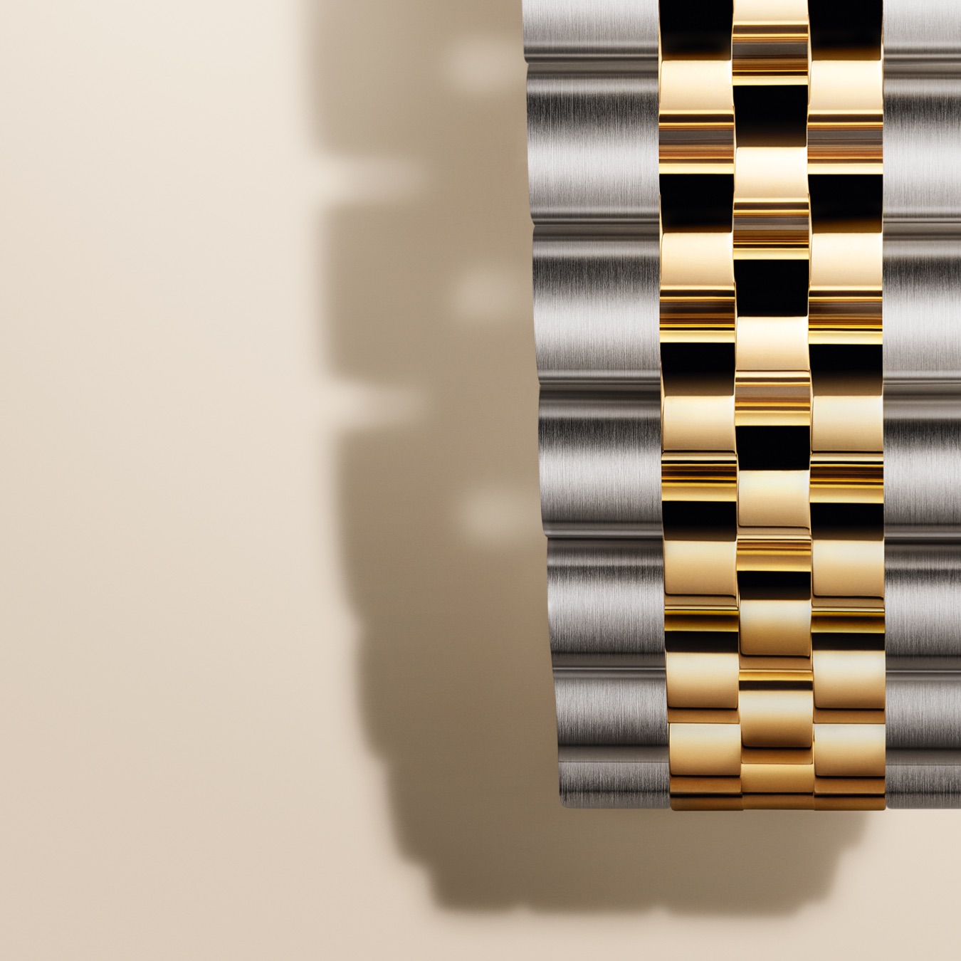 06.Checkerboard M126333 0022 2301mrl 001 1350x1350