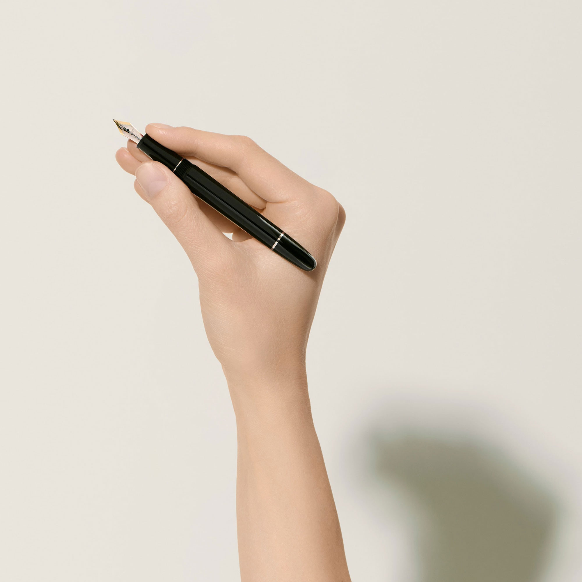 Montblanc_MB132468M_2